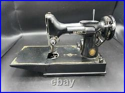 1952 Singer Featherweight Sewing Machine Works In Box