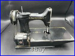 1952 Singer Featherweight Sewing Machine Works In Box