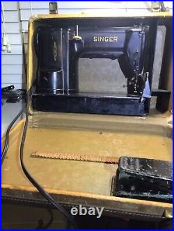 301 Singer 1951 170112 Sewing Machine With Foot Pedal And Travel Carry Case