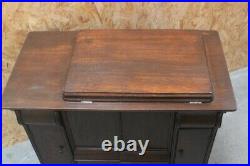 Antique Singer 66K Treadle Sewing Machine in Oak Cabinet c1929 6343