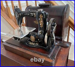 Antique Working 1907 Singer model 24 Hand Crank Sewing Machine