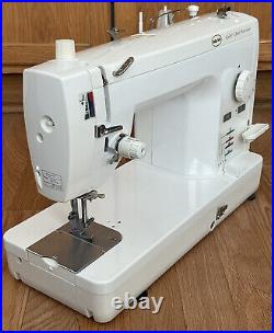Baby Lock BLQP Quilter's Choice Professional Quilting Sewing Machine