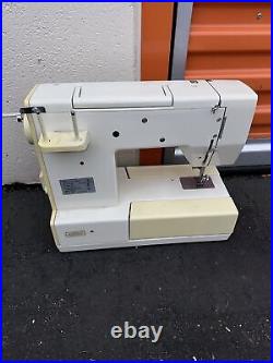 Bernette sewing machine 330