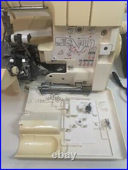 Bernina 2000DE Serger Sewing Machine With Pedal Tested-Works