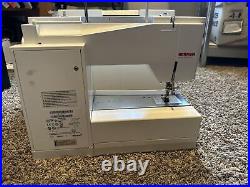 Bernina Activa 130 Sewing Machine with Cover Manuel