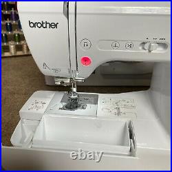 Brother SE625 Computerized Sewing and Embroidery Machine LCD Screen with62 Spools