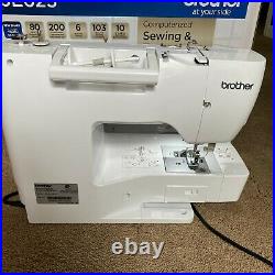 Brother SE625 Computerized Sewing and Embroidery Machine LCD Screen with62 Spools