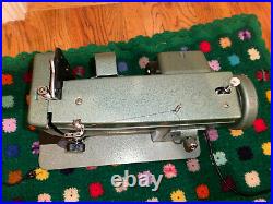 Classic Thompson Walking Foot Sewing Machine. Refurbished. 30 Days Guarantee. Q8