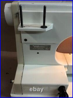 Husqvarna Viking 6000 Sewing Machine