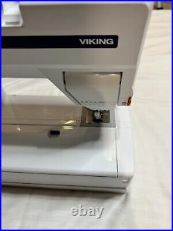 Husqvarna Viking Freesia 415 Sewing Machine with Foot Pedal