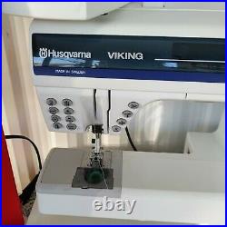 Husqvarna Viking Quilt Designer ii 2 Sewing & Quilting Machine with case READ