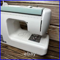 Kenmore 385.16221301 Mechanical Sewing Machine with Pedal NO Cover Tested