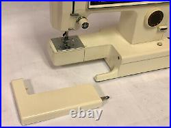 Kenmore Heavy Duty Sewing Machine Zig Zag Ultra Stitch 8 Foot Pedal, Table
