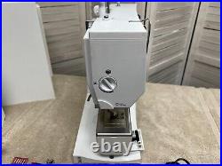 (LotB) Bernina Artista 180 Sewing Machine with Pedal, Feet & Case VERY LOW HOURS