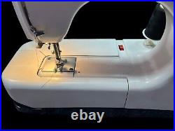 NECCHI Sewing Machine LYDIA 3 TYPE 544 with Hard Case & Foot Pedal Works