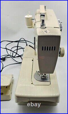 Necchi 535FA VINTAGE Sewing Machine With Pedal Tested
