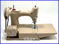 Outstanding Singer Beige Tan Featherweight 221j Sewing Machine Serviced & Tested