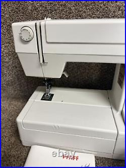PFAFF 955 Hobbymatic Sewing Machine