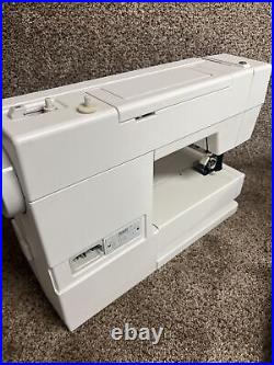 PFAFF 955 Hobbymatic Sewing Machine