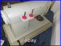 QUILTER'S SPECIAL! Kenmore 1802 Sewing machine, buttonholer, cams, case
