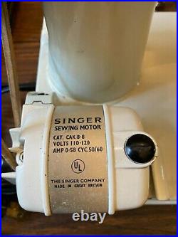 SINGER 221 Featherweight White Sewing Machine with Original Case Very Rare