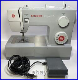 SINGER 4411 Heavy Duty Sewing Machine With Foot Pedal