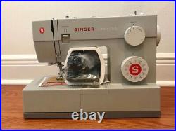 SINGER 4423 Heavy Duty Sewing Machine, 97 Stitch Applications