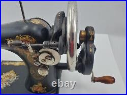 Singer 128 La Vencedora Hand Crank Sewing Machine 1912 Scotland