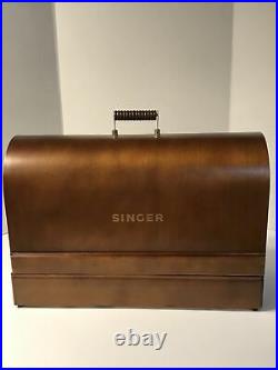 Singer 15 NL Sewing Machine with Case Very Nice Condition