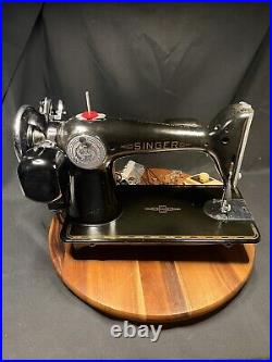 Singer 201-2 Sewing Machine