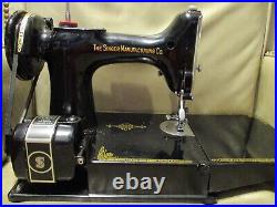 Singer 221-1 Sewing Machine