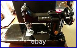 Singer Featherweight 221 sewing machine from 1937 VINTAGE