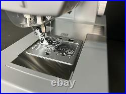 Singer Heavy Duty 4432 Sewing Machine New No Box