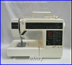 Singer Model 2210 Sewing Machine With Foot Pedal & Instructions WORKS (MC)