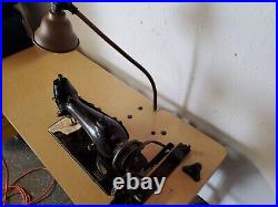 Singer Professional Sewing Machine 95-80 Commercial With Table