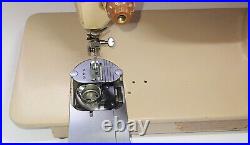 Singer Slant Sewing Machine Model 500J with Accessories