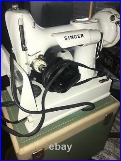 Singer sewing machine 221k SP13608