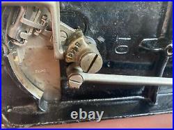 Singer sewing machine hand crank, G9041171