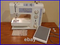 VIDEO Bernina 1020 Sewing Machine with ACCESSORIES and COVER