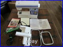 VIKING HUSQVARNA IRIS SEWING EMBROIDERY QUILTING SEWING MACHINE WithEXTRAS