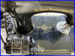 VINTAGE 1937 SINGER 221-1 FEATHERWEIGHT SEWING MACHINE WithCASE & ACCESSORRIES