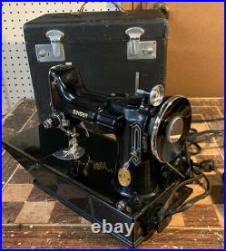 Vintage 1940 Singer 221-1 Featherweight Sewing Machine WithCase Working Condition