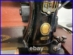 Vintage 1955 SINGER 99 Sewing Machine With Case Working Great Condition Black