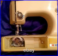 Vintage Sears Kenmore Portable Sewing Machine Model 158-10400 Rose Case, Pedal