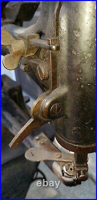 Vintage Singer 29-4 Industrial Cobbler Leather Treadle Sewing Machine / Used
