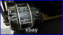 Vintage Singer Featherweight 221 Sewing Machine No Pedal