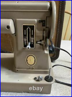 Vintage Singer Sewing Machine 301a With Accessories And Case
