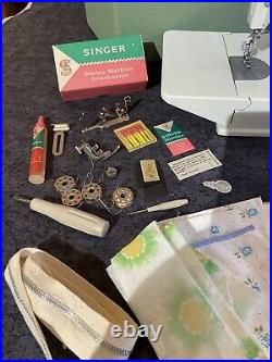 Vintage Singer White Featherweight 221k sewing machine with case and key