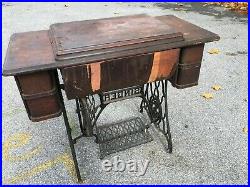 Vtg Cast Iron Metal Singer Treadle Sewing Machine Iron Base wood Drawers Table
