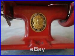Vtg Old Very Rare Red Singer 20 Sewhandy Child's Hand Crank Sewing Machine Toy